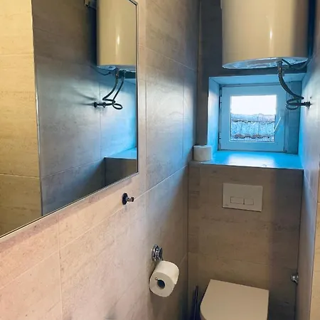 Authentic Stone House Apartment